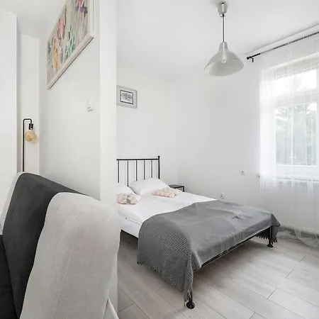 Appartement Lilac With Bathtub In Close To The Park By Renters
